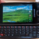 Einsteiger-Androide Samsung I5510 mit QWERTZ-Tastatur und Android 2.2