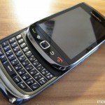 [Video] Unboxing RIM-Slider BlackBerry Torch 9800