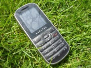 Artikelserie: Retro-Handy im Test – Alcatel OT-303