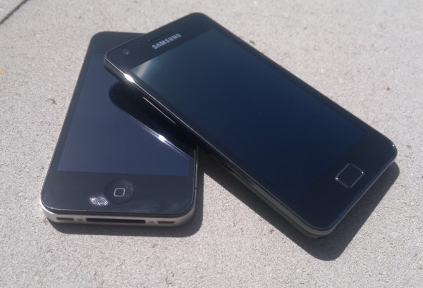 samsung_galaxy_s2_iphone_4