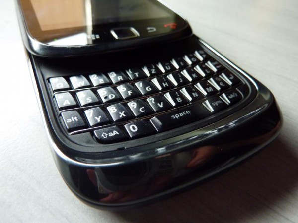 blackberry_torch_9800 (3)