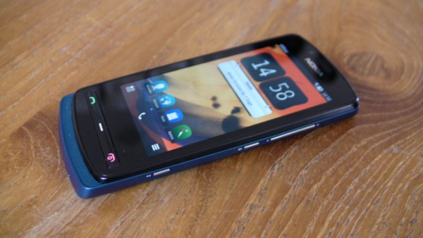 Nokia 700 Symbian Belle (2)