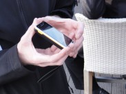 Outdoor-Androide Sony Ericsson Xperia active in Aktion (Video)