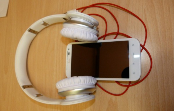 htc sensation xl vodafone (9)