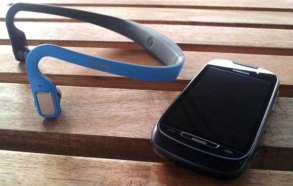 Nokia 701 und BH-505