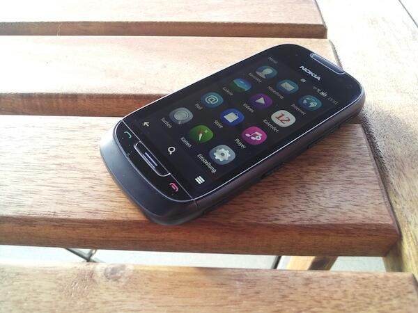 Nokia 701_direkte Lichteinstrahlung