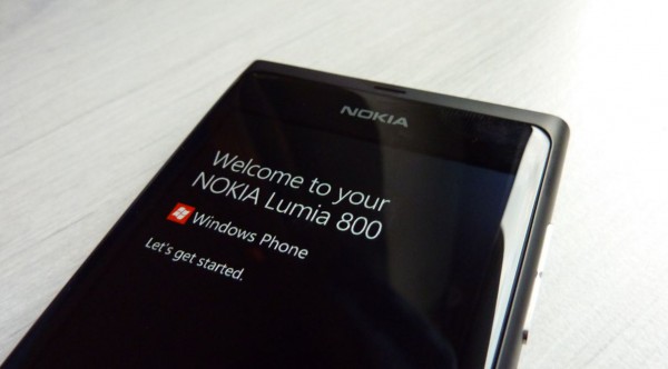 nokia_lumia_800_windows_phone_header