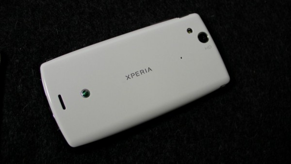 Sony Ericsson Xperia Arc S (8)