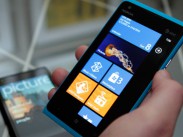 Ausgepackt: Nokia Lumia 900 (Video)