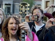 Samsungs Super-Bowl-Spot bringt Apple-Jüngern die Freiheit