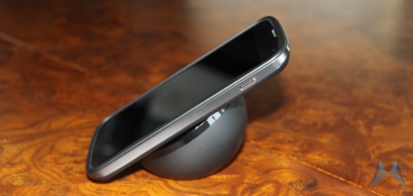 Nexus 4 Wireless Charging Orb