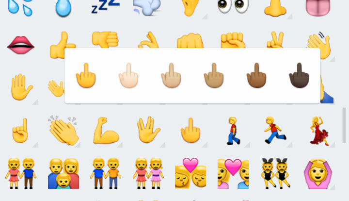 WhatsApp für Android: Mittelfinger landet auf Emoji-Tastatur.