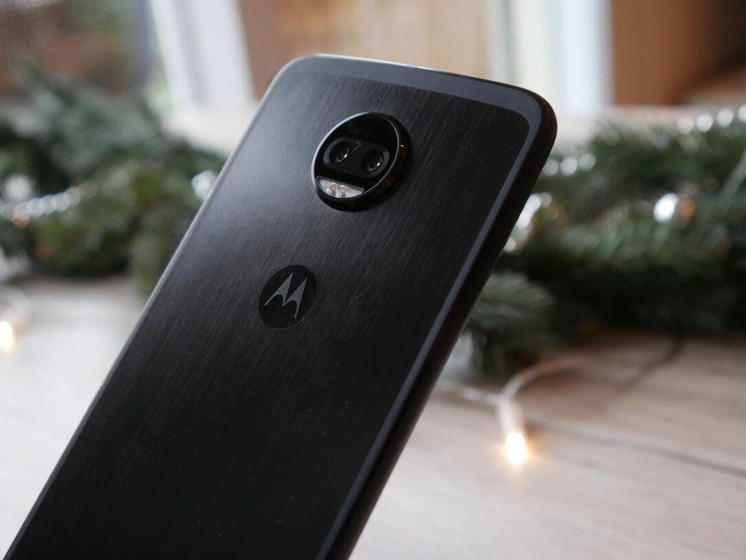 Moto Z2 Force Test3