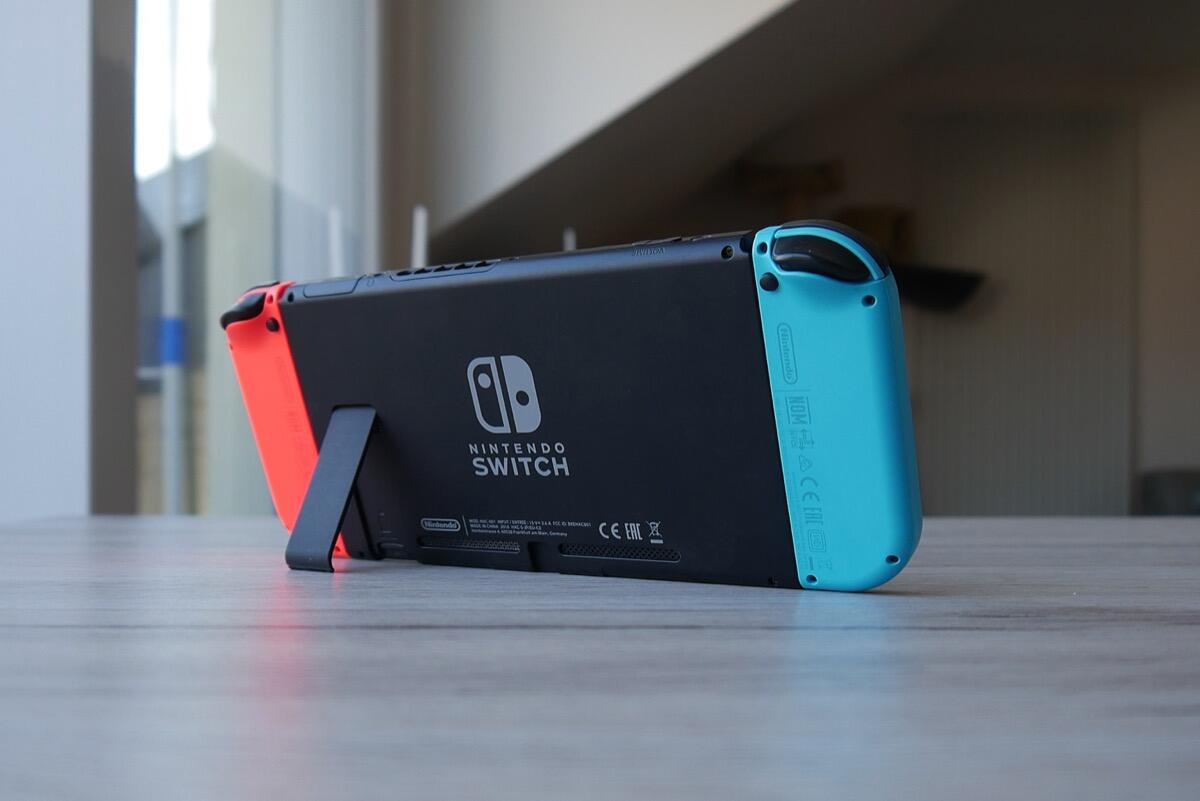 Nintendo Switch Header Neu