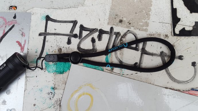 Olight S1r Baton Turbos Handschlaufe