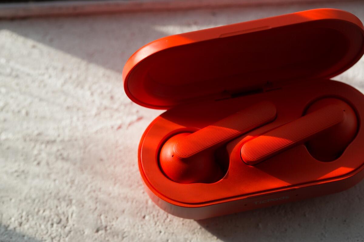 Red Ticpods With Case