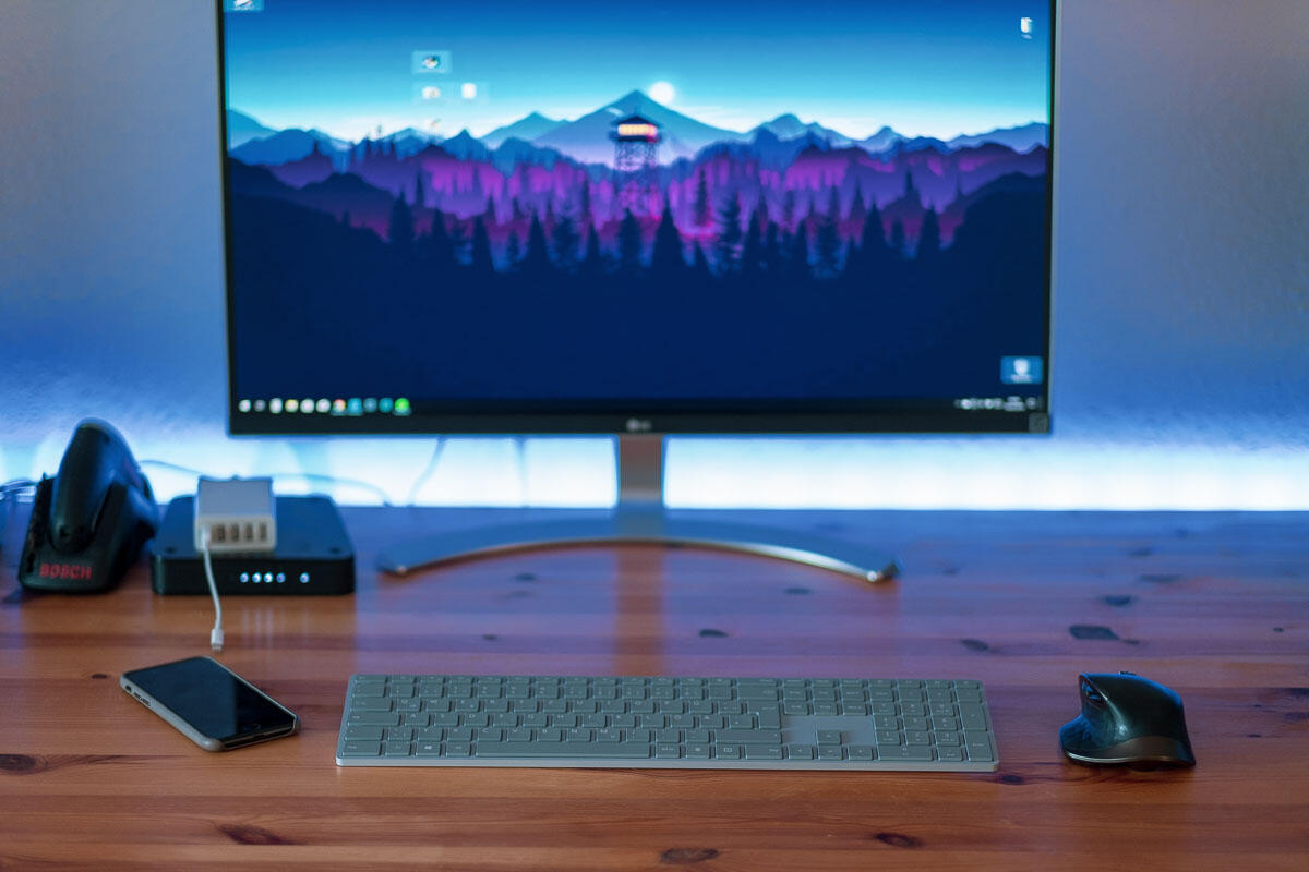 Microsoft Fingerprint Keyboard 003
