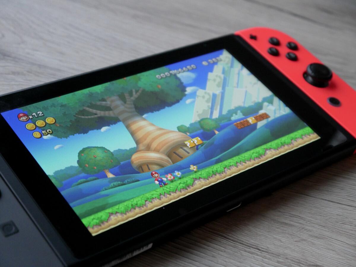 New Super Mario Bros U Deluxe Switch