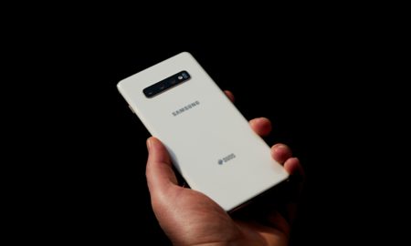Samsung Galaxy S10 Plus Header