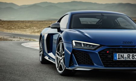 Audi R8 Header