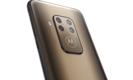 Motorola One Zoom