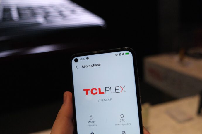 Tcl Plex 00013