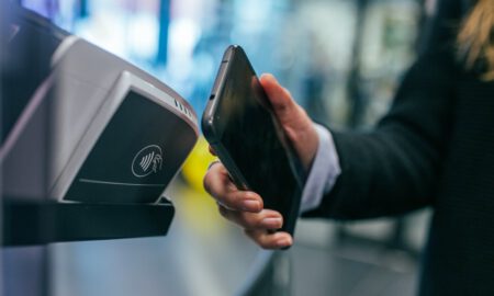 Bezahlen Kasse Geld Payment Nfc