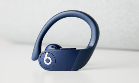 Powerbeats Pro Header