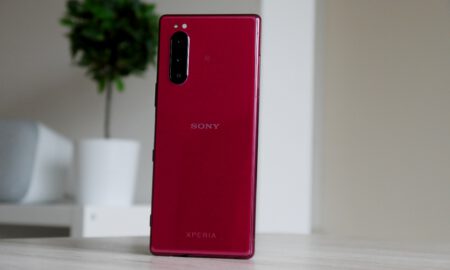 Sony Xperia 5 Back Header
