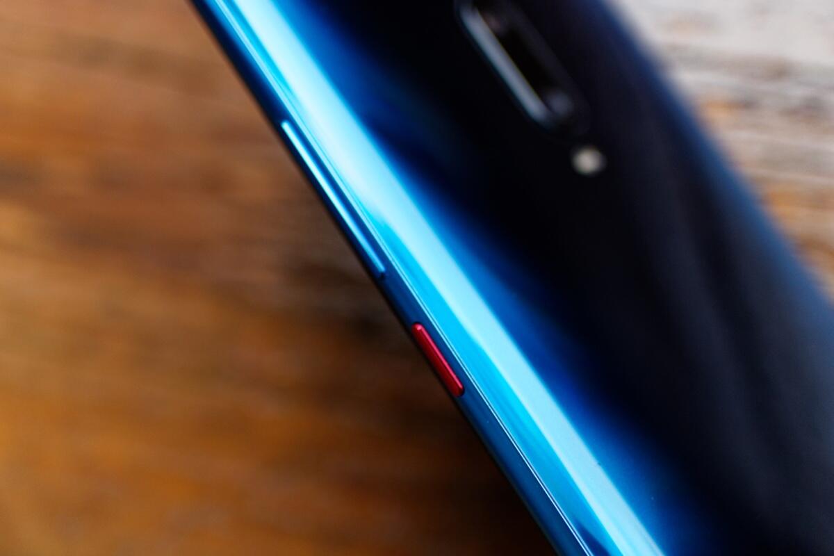 Bild › Xiaomi Mi 9t Pro Red Button