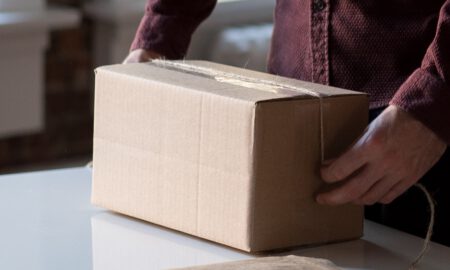 Sendung Box Karton