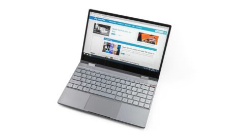 BMAX Y13 - Titel