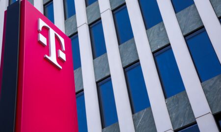 Telekom Logo Header 3