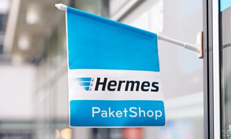 Hermes Paketshop Flagge