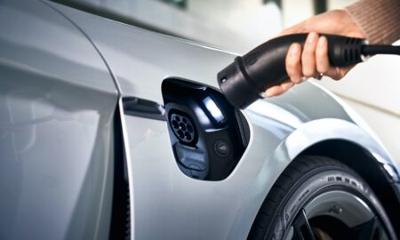 Porsche Taycan Laden Elektro Auto Header