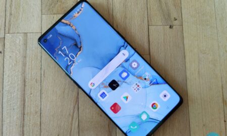 Oppo Find X2 Neo Display