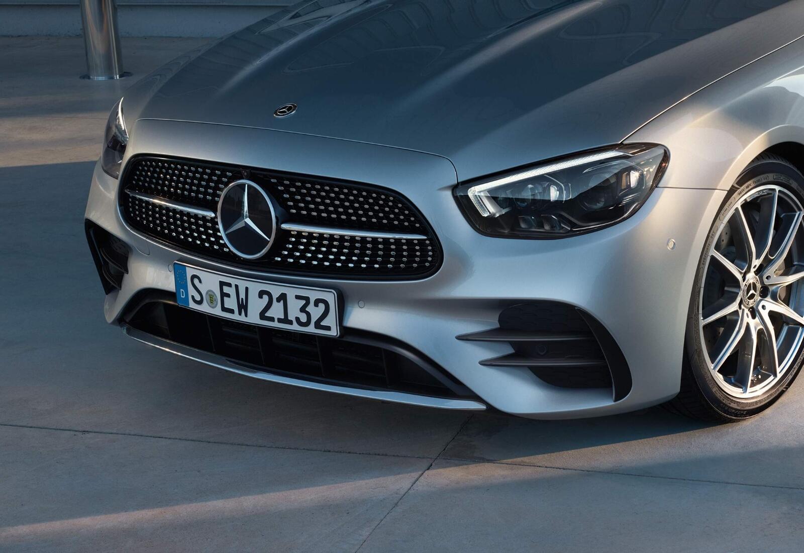 Mercedes Benz E Klasse Header