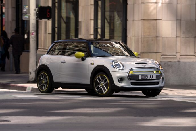 Mw Mini Cooper Se Header