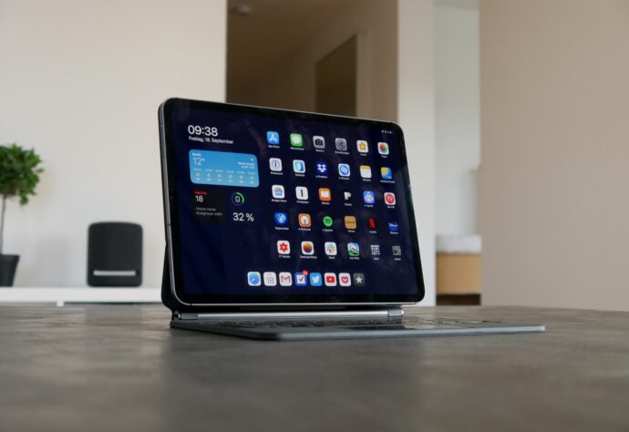 Apple Ipad Pro 2020 Magic Keyboard Header