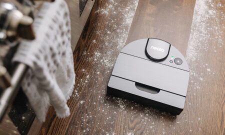 Neato D10 Saugroboter Header