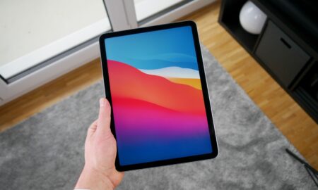Apple Ipad Air 4 2020 Hand Display
