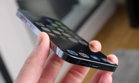 Apple Iphone 12 Pro Bottom