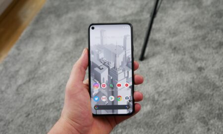 Google Pixel 5 Hand Hell