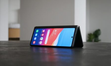 Samsung Galaxy Z Fold 2 Tisch Header