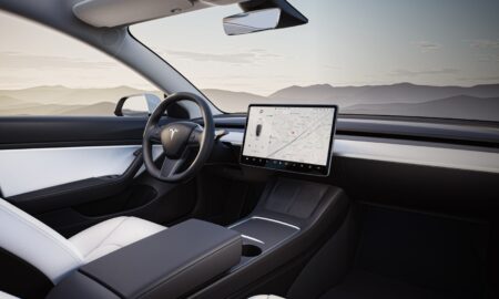 Tesla Model 3 2021 Innenraum
