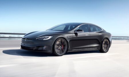 Tesla Model S 2020 Header