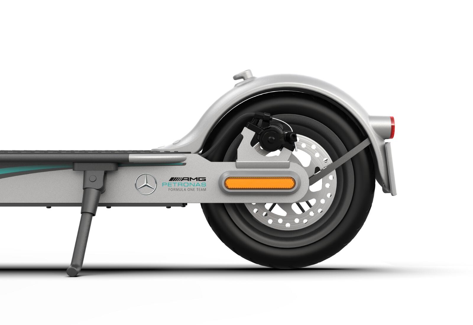 Xiaomi Mi Electric Scooter Pro 2 kommt als AMG-Version