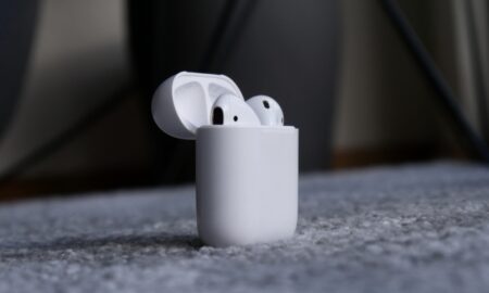 Apple Airpods 1st Gen Header