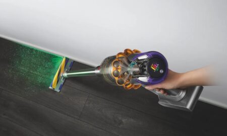Dyson V15 Detect Header