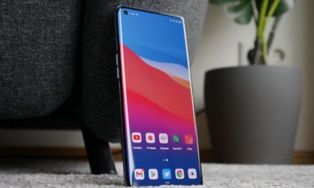Oppo Find X3 Pro Front